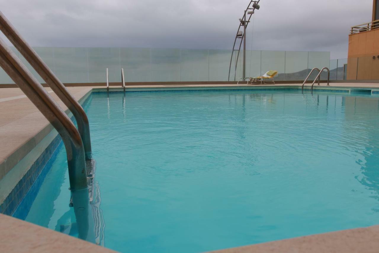 Piso Con Piscina Y Garaje En La Playa De Las Canteras Las Palmas / Gran Canaria Exterior foto